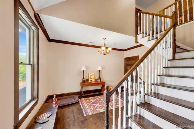 6 Sunset Lane, Hartsdale, NY 10530