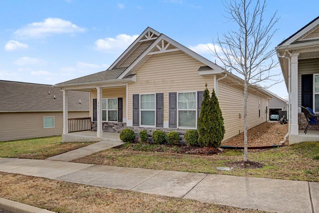 2217 Silverton Dr, Nashville, TN 37207