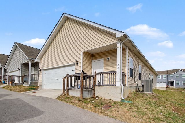 2217 Silverton Dr, Nashville, TN 37207