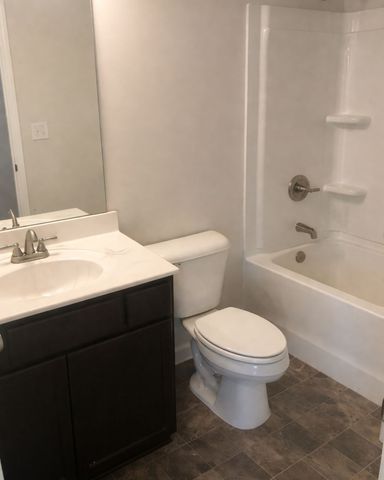 2217 Silverton Dr, Nashville, TN 37207