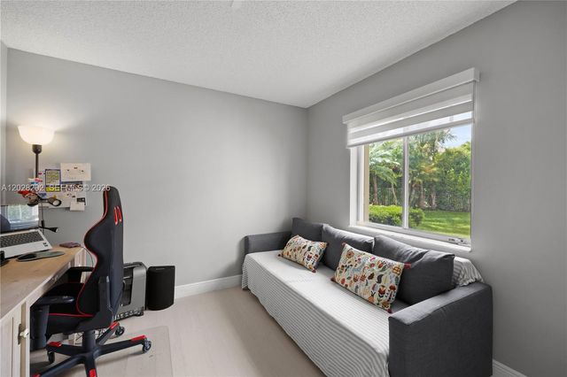 1413 Majesty Terrace, Weston, FL 33327