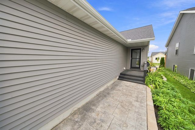 6084 Sandstone Street NW, Rochester, MN 55901
