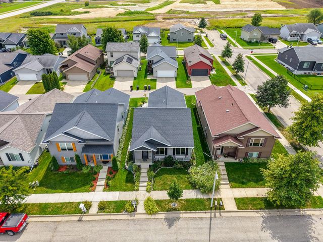 6084 Sandstone Street NW, Rochester, MN 55901