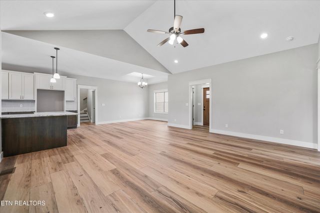 205 Duval St, Niota, TN 37826