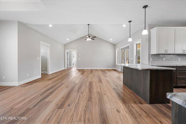 205 Duval St, Niota, TN 37826