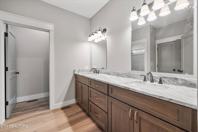 205 Duval St, Niota, TN 37826