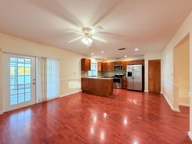 4495 NW 97th Ter, Sunrise, FL 33351