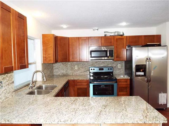 4495 NW 97th Ter, Sunrise, FL 33351