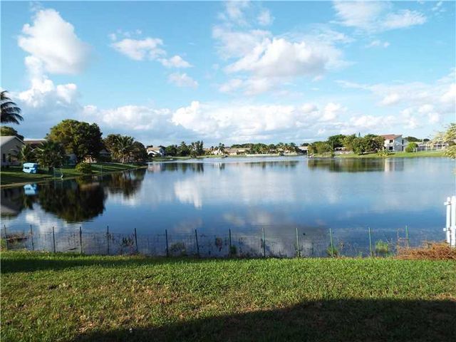 4495 NW 97th Ter, Sunrise, FL 33351