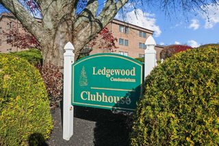 9 Ledgewood Way 6, Peabody, MA 01960