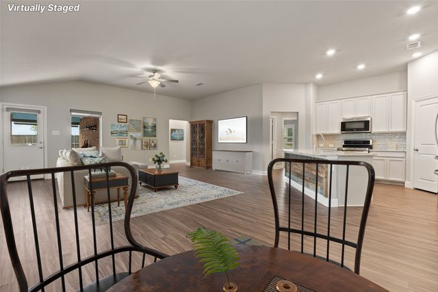 6909 Danridge Road, Rowlett, TX 75089