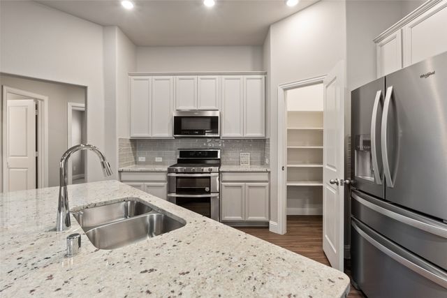 6909 Danridge Road, Rowlett, TX 75089