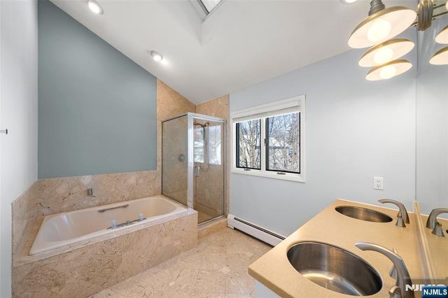 408 Dogwood Court T075, Norwood, NJ 07648