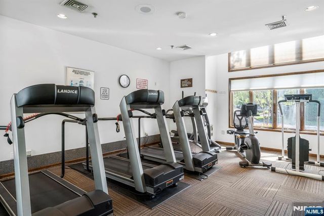 408 Dogwood Court T075, Norwood, NJ 07648