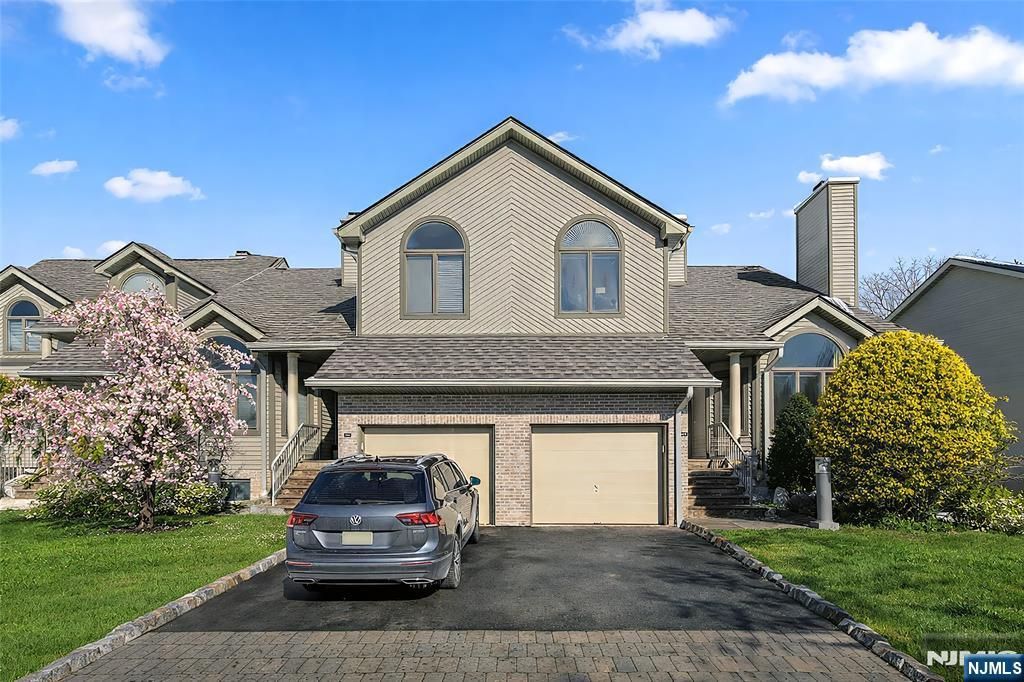 408 Dogwood Court T075, Norwood, NJ 07648