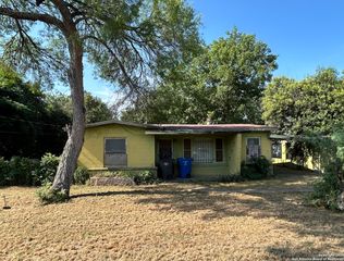4114 MCINNIS RD, San Antonio, TX 78222