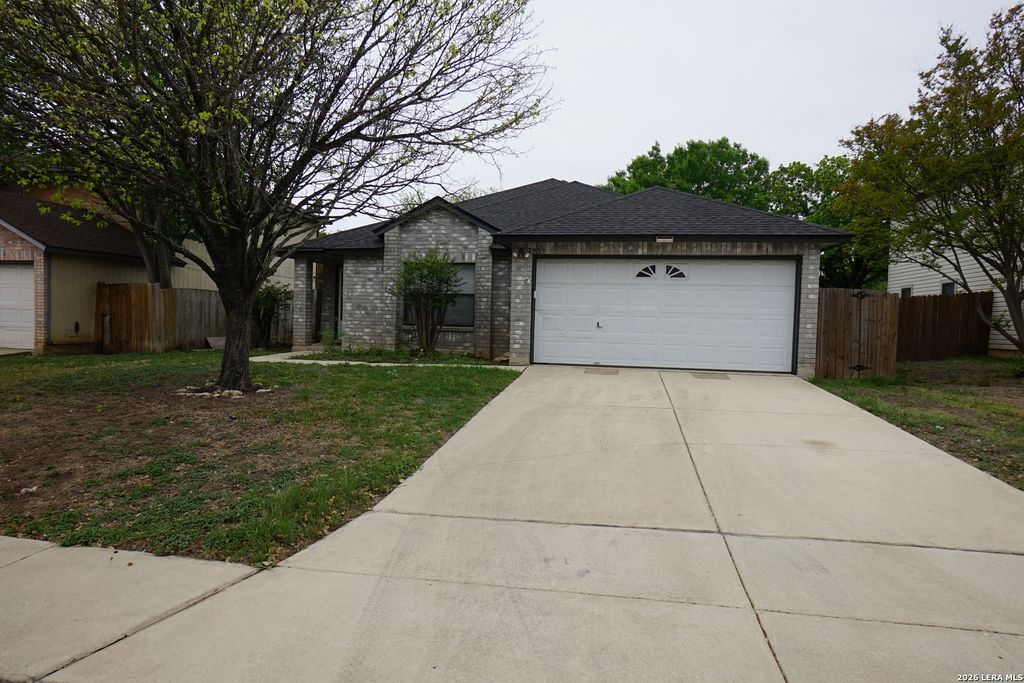 7903 BOWENS CROSSING ST, San Antonio, TX 78250