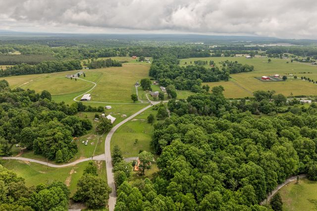 2595 Walkertown Rd, Dayton, TN 37321
