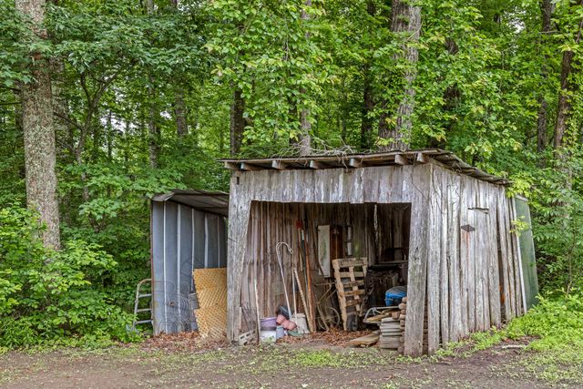 2595 Walkertown Rd, Dayton, TN 37321