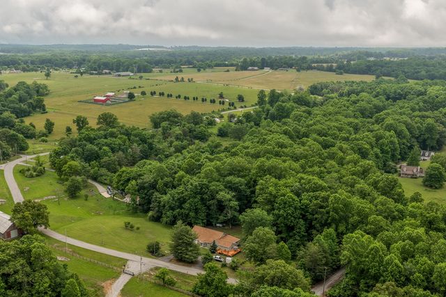 2595 Walkertown Rd, Dayton, TN 37321