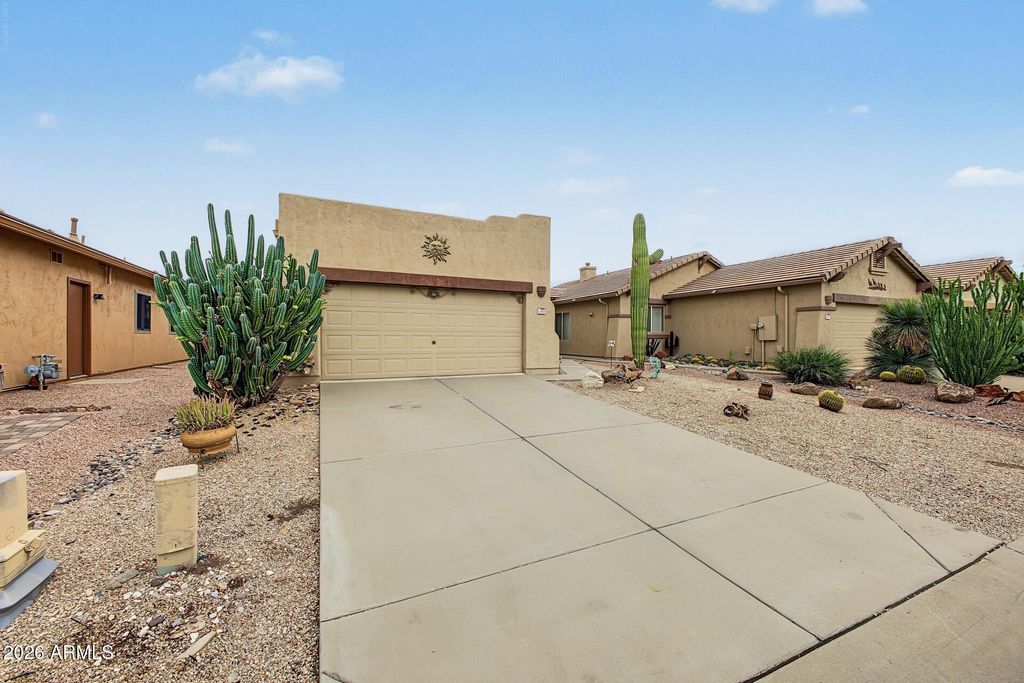 10604 E SECOND WATER Trail, Gold Canyon, AZ 85118 — photo 4