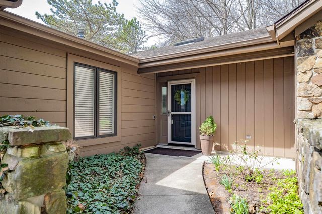 6432 E Canal Pointe Lane, Fort Wayne, IN 46804