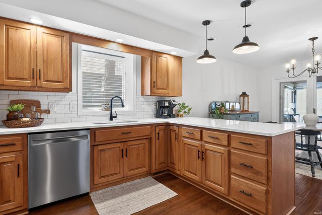 6432 E Canal Pointe Lane, Fort Wayne, IN 46804