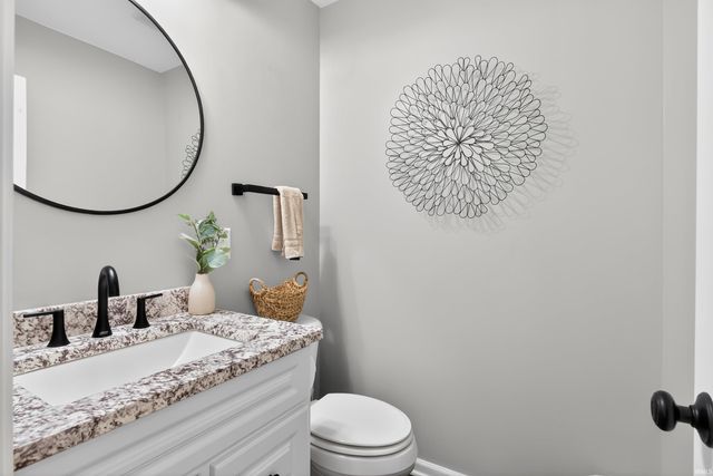 6432 E Canal Pointe Lane, Fort Wayne, IN 46804