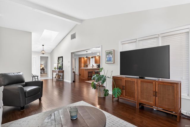 6432 E Canal Pointe Lane, Fort Wayne, IN 46804