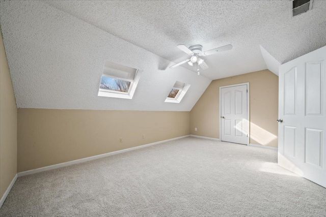 2174 KNOLL LN, Germantown, TN 38138