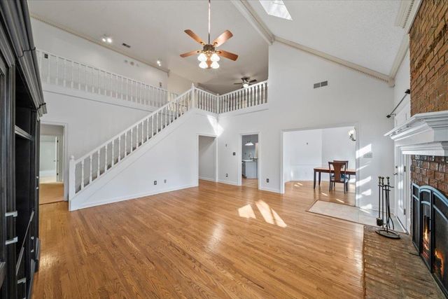 2174 KNOLL LN, Germantown, TN 38138