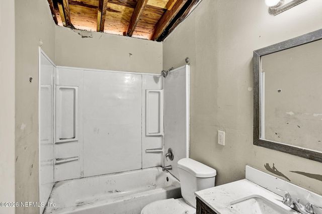 125 WOODSIDE Drive, Orange Park, FL 32073