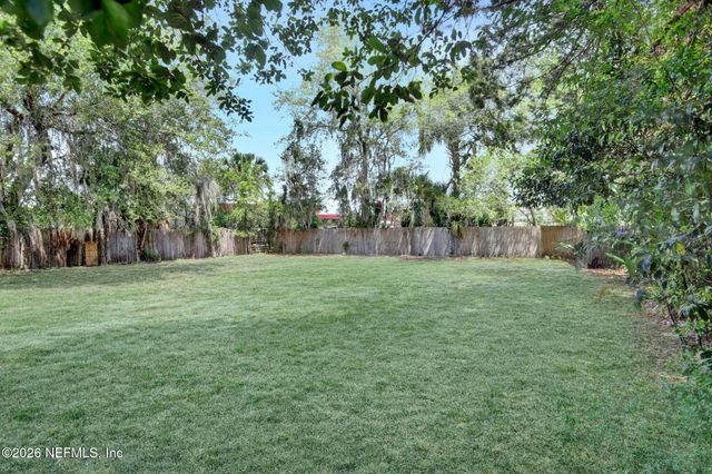 125 WOODSIDE Drive, Orange Park, FL 32073