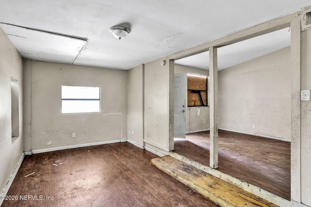 125 WOODSIDE Drive, Orange Park, FL 32073