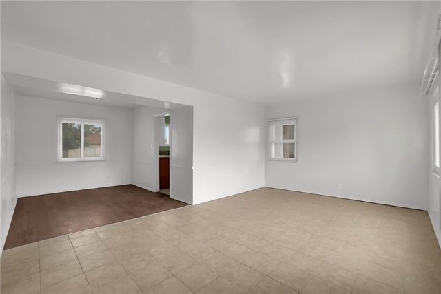 2035 W 102nd Street, Los Angeles, CA 90047