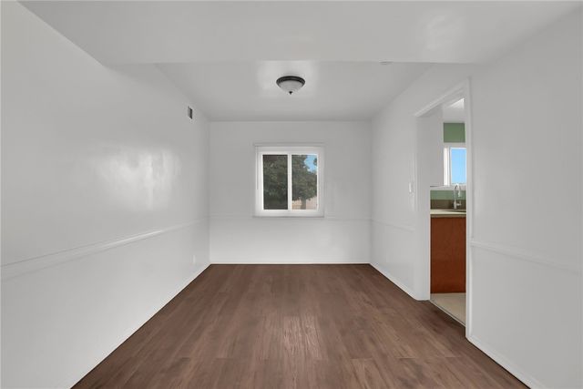 2035 W 102nd Street, Los Angeles, CA 90047