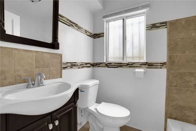 2035 W 102nd Street, Los Angeles, CA 90047