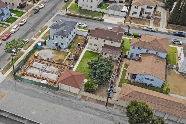 2035 W 102nd Street, Los Angeles, CA 90047