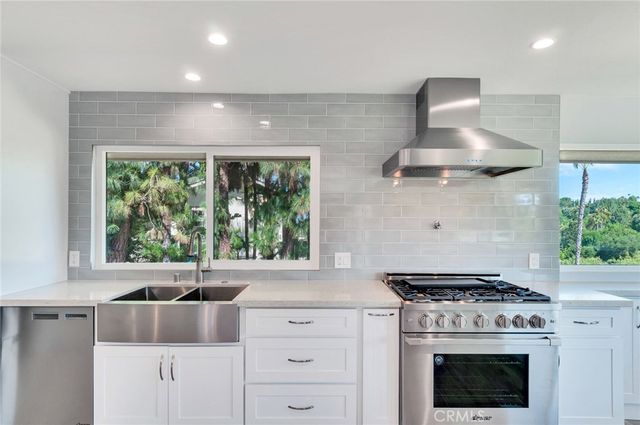 11761 Highview Drive, North Tustin, CA 92705