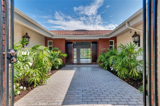 11761 Highview Drive, North Tustin, CA 92705