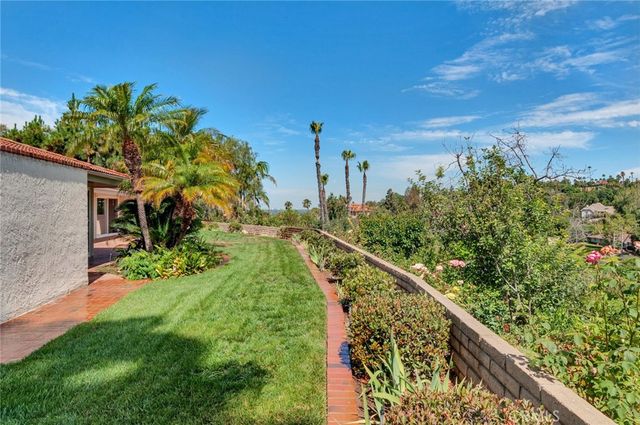 11761 Highview Drive, North Tustin, CA 92705