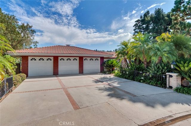 11761 Highview Drive, North Tustin, CA 92705