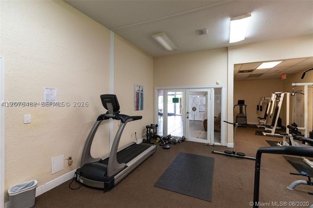 7010 NW 186th St 5-506, Hialeah, FL 33015