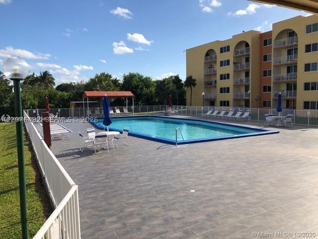 7010 NW 186th St 5-506, Hialeah, FL 33015