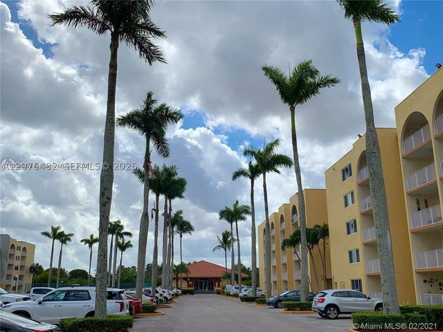 7010 NW 186th St 5-506, Hialeah, FL 33015
