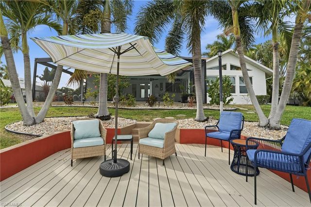 5311 Del Monte CT, Cape Coral, FL 33904