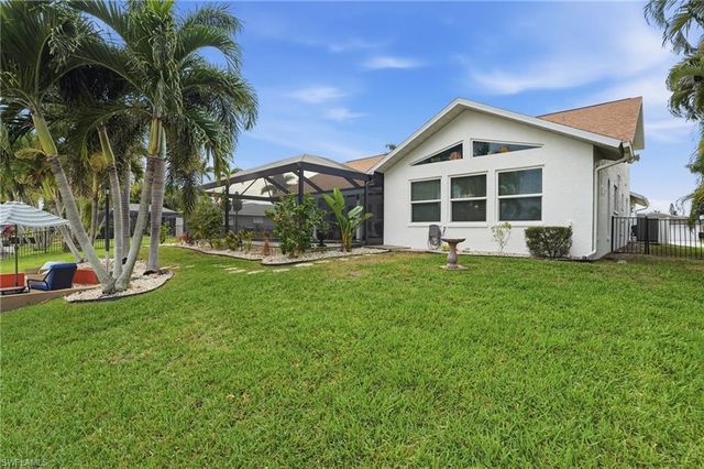 5311 Del Monte CT, Cape Coral, FL 33904