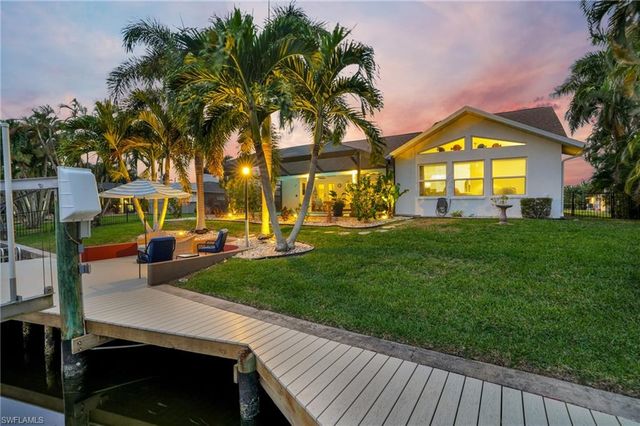 5311 Del Monte CT, Cape Coral, FL 33904