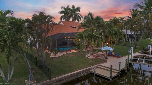 5311 Del Monte CT, Cape Coral, FL 33904