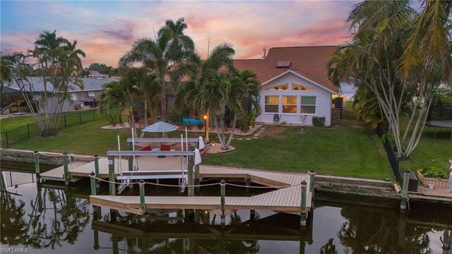 5311 Del Monte CT, Cape Coral, FL 33904